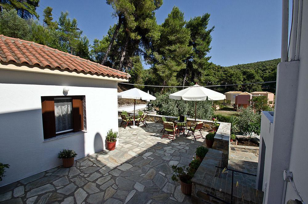 The Pine Trees Lejlighedshotel Agnontas Eksteriør billede